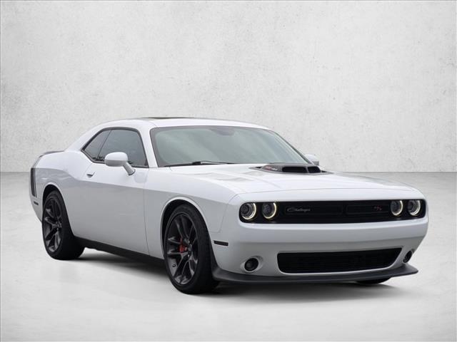2022 Dodge Challenger R/T Scat Pack photo 3