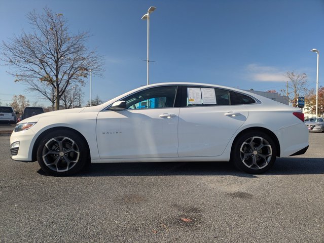 2024 Chevrolet Malibu 1LT photo 2