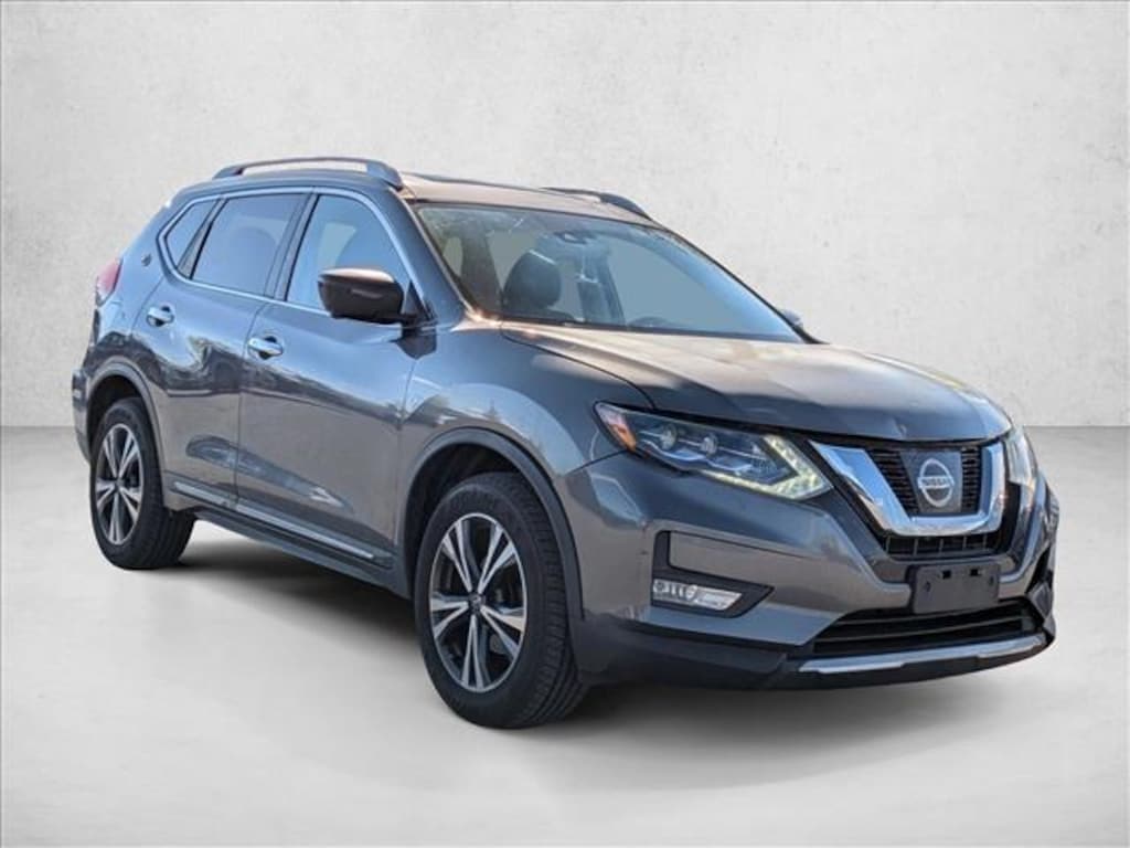 Used 2017 Nissan Rogue SL SUV