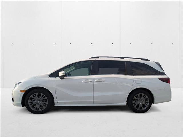 2025 Honda Odyssey Touring photo 2