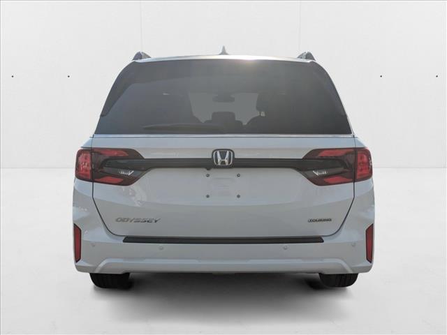 2025 Honda Odyssey Touring photo 4