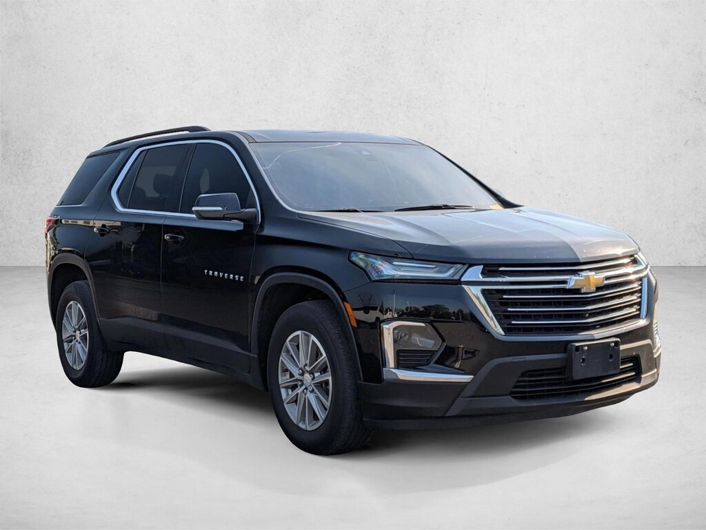 Used 2022 Chevrolet Traverse LT Cloth SUV