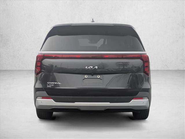 2025 Kia Carnival LXS photo 3