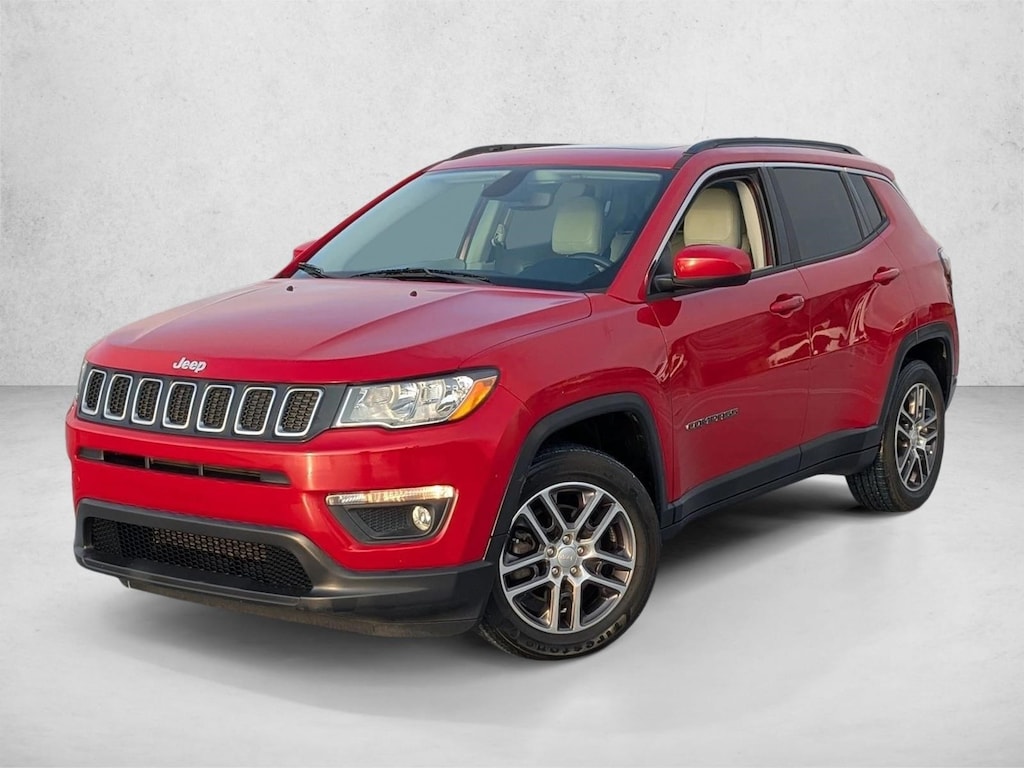 Used 2019 Jeep Compass Latitude w/Sun/Wheel Pkg SUV
