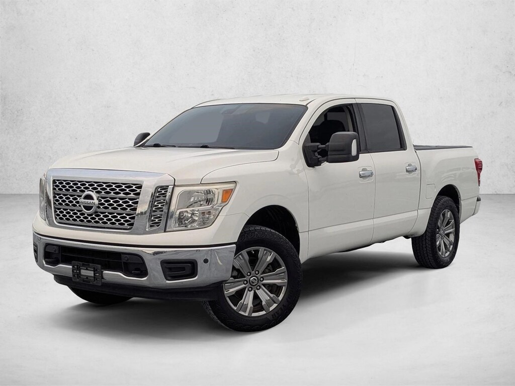Used 2018 Nissan Titan SV Truck Crew Cab