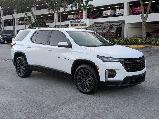 2023 Chevrolet Traverse RS photo 2