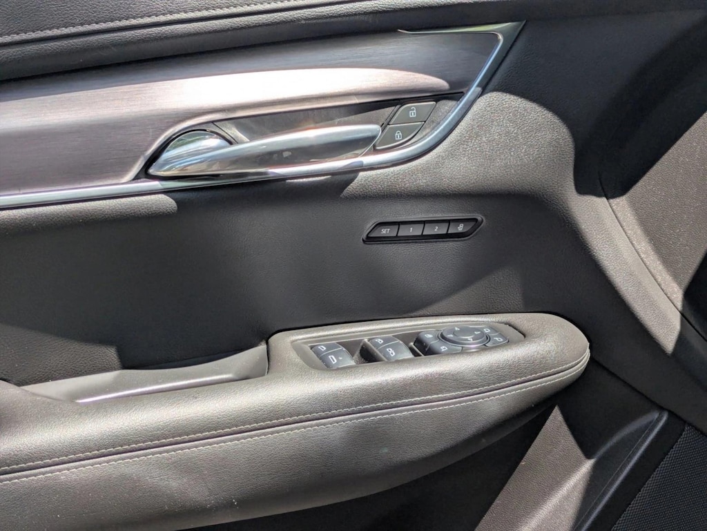 Used 2023 CADILLAC XT6 FWD Luxury SUV