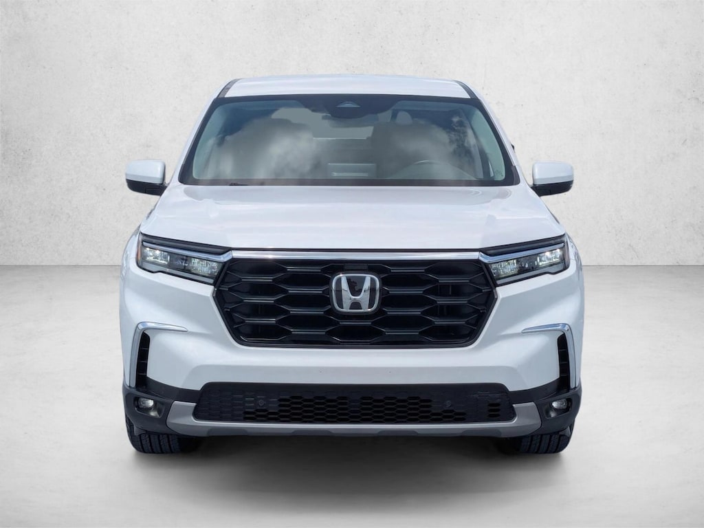 Used 2024 Honda Pilot EX-L 8 Passenger SUV
