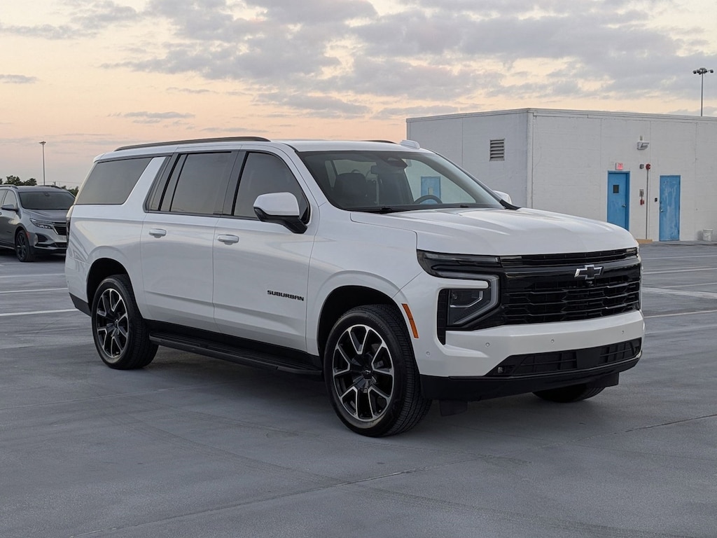 Used 2025 Chevrolet Suburban RST SUV