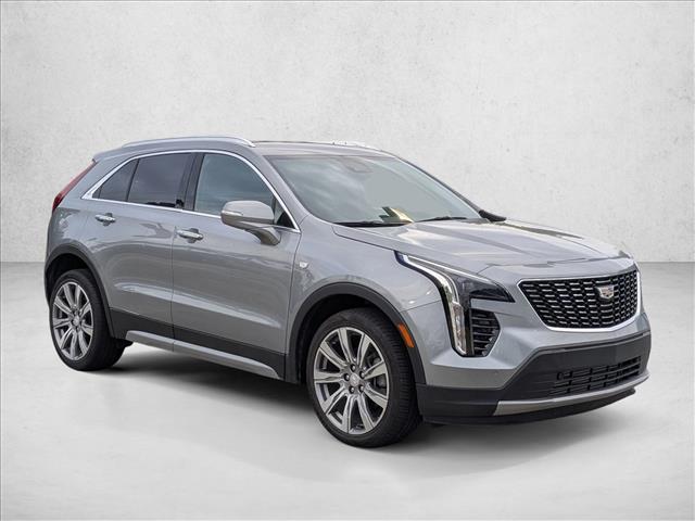 2023 Cadillac XT4 Premium Luxury photo 2