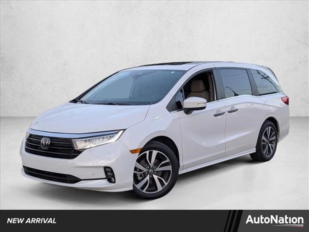 Used 2024 Honda Odyssey Touring Van