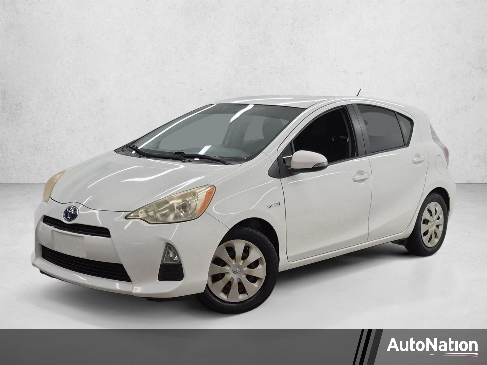  Toyota Prius c
