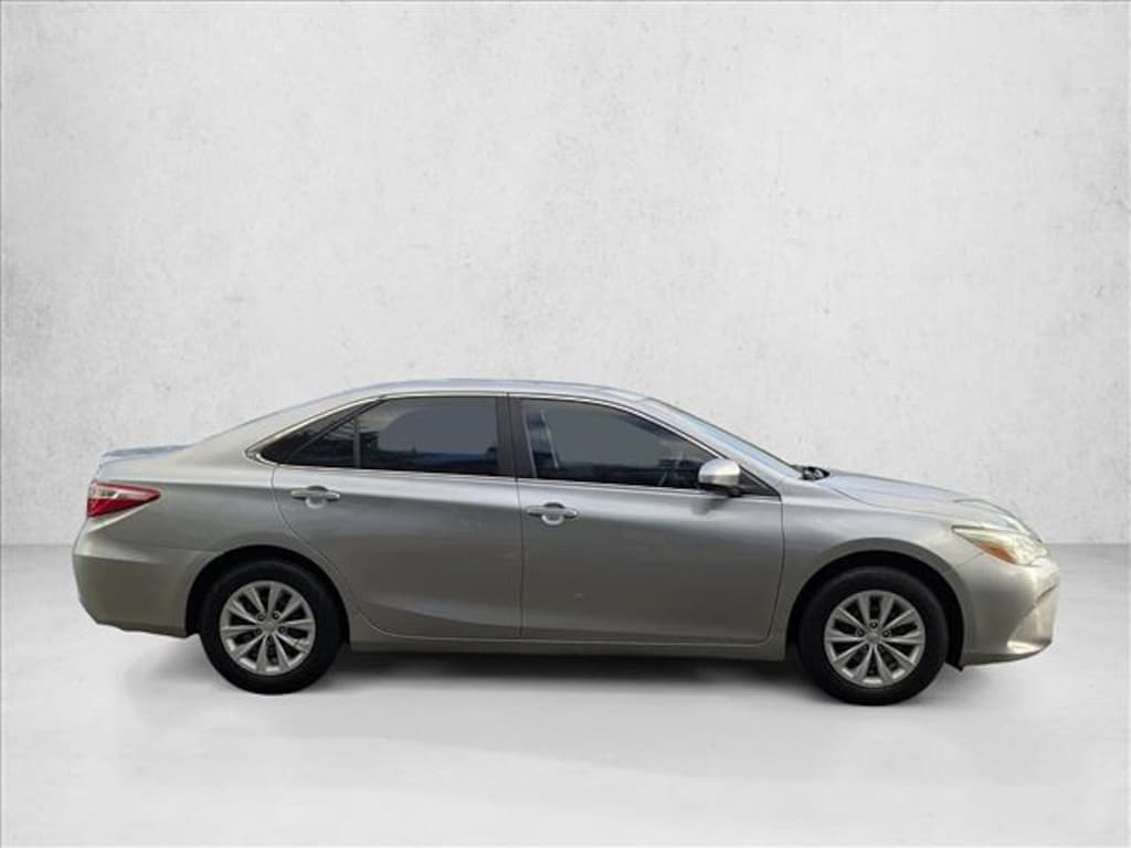 Used 2015 Toyota Camry LE Sedan