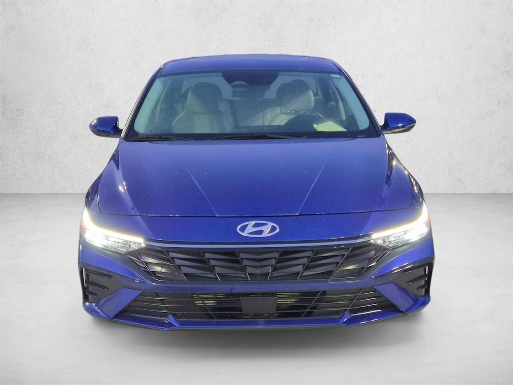 Used 2025 Hyundai Elantra Limited Sedan