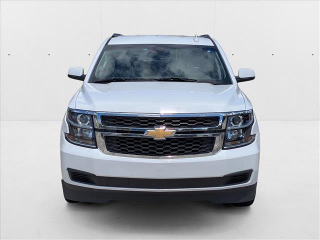 2019 Chevrolet Suburban LT photo 2