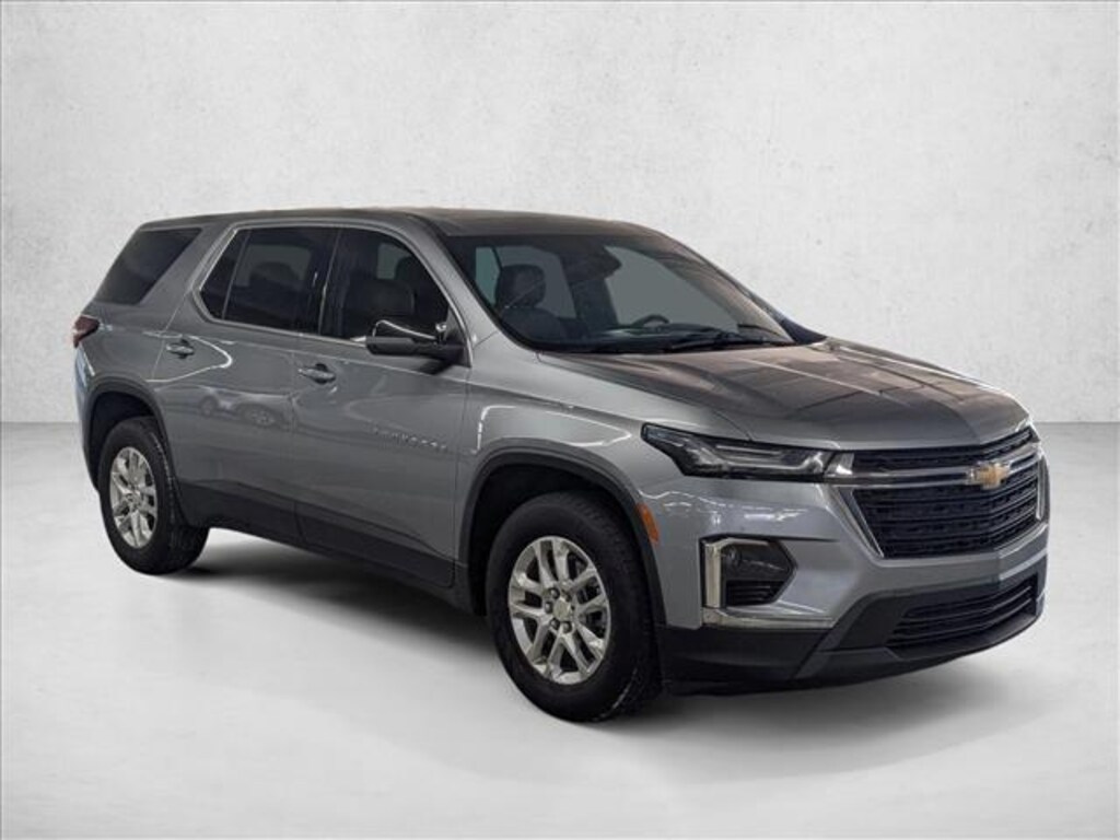 Used 2023 Chevrolet Traverse LS SUV