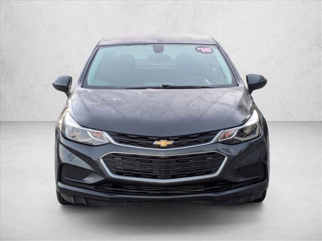 2018 Chevrolet Cruze LT photo 2