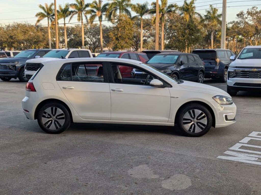 Used 2019 Volkswagen e-Golf SE Hatchback