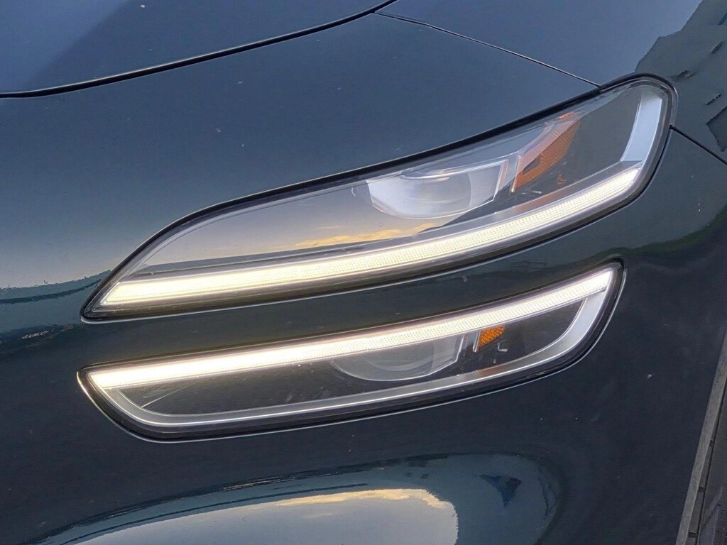 Used 2022 Genesis G70 3.3T Sedan