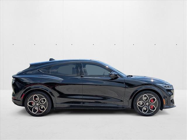 2022 Ford Mustang Mach-E GT photo 4
