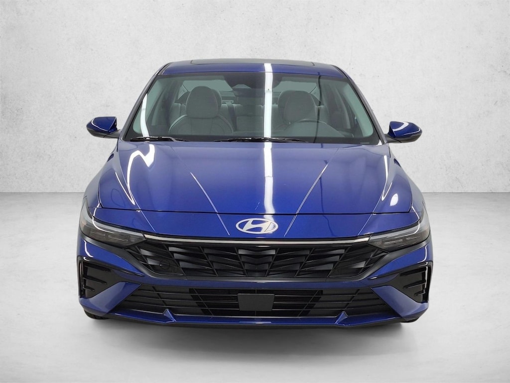 Used 2025 Hyundai Elantra Limited Sedan