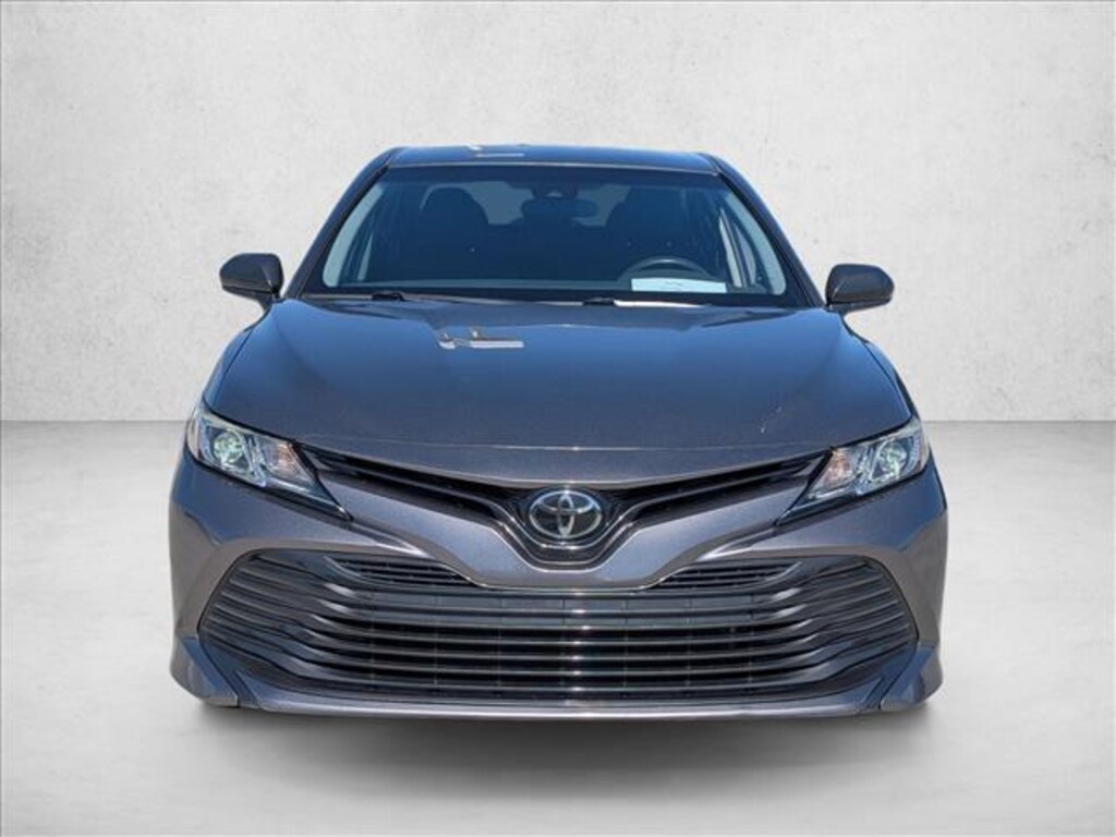 Used 2018 Toyota Camry LE Sedan