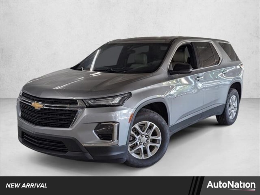 Used 2023 Chevrolet Traverse LS SUV