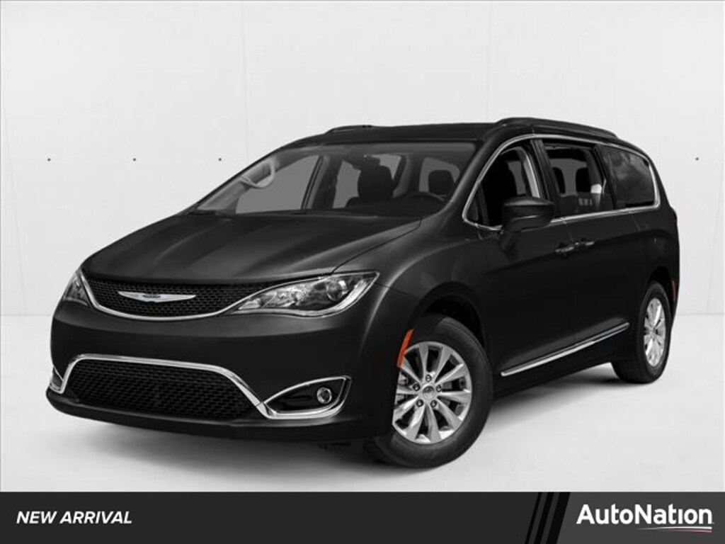 Used 2017 Chrysler Pacifica Touring-L Van