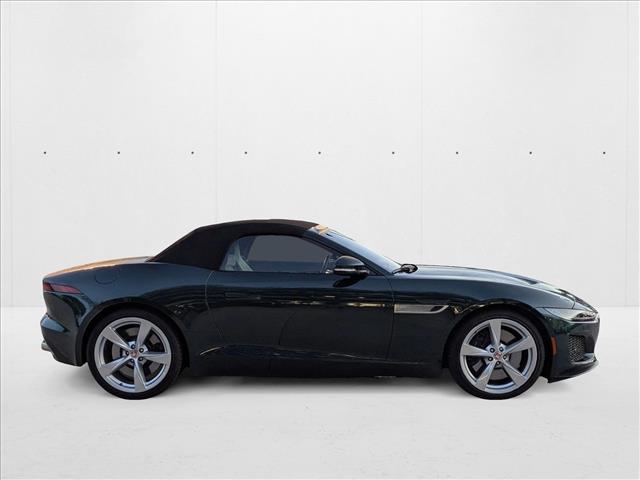 2023 Jaguar F-TYPE photo 4
