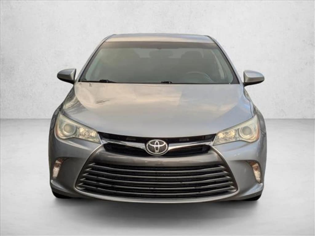 Used 2015 Toyota Camry LE Sedan