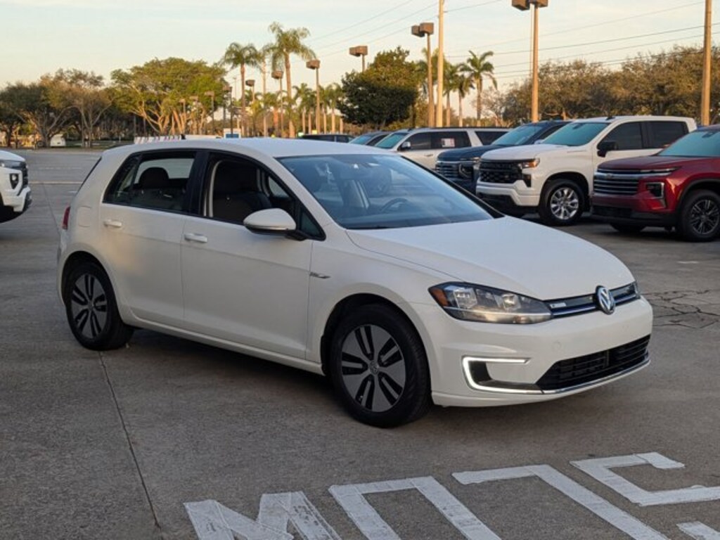 Used 2019 Volkswagen e-Golf SE Hatchback