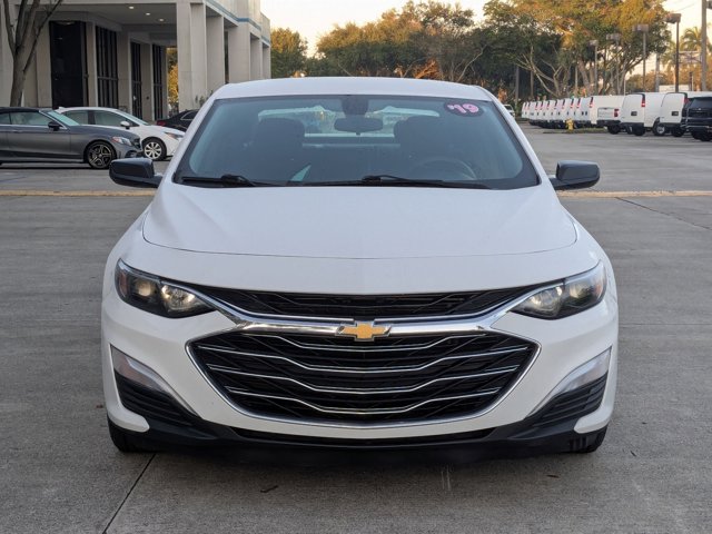 2019 Chevrolet Malibu LS photo 2