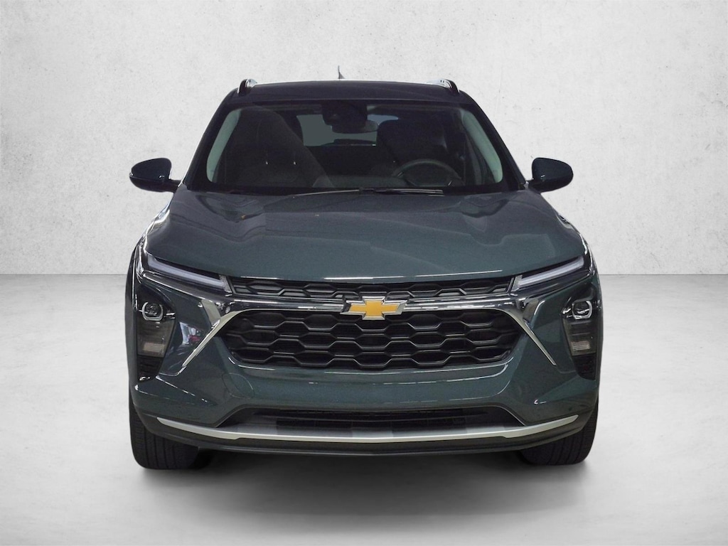 Used 2025 Chevrolet Trax LT SUV
