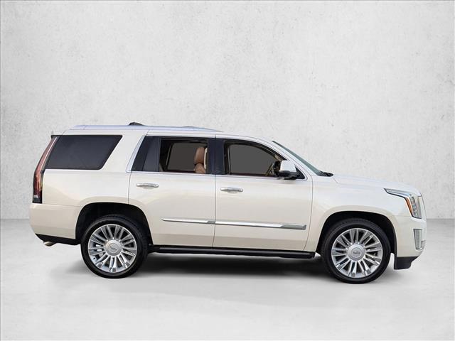 2015 Cadillac Escalade Platinum photo 4