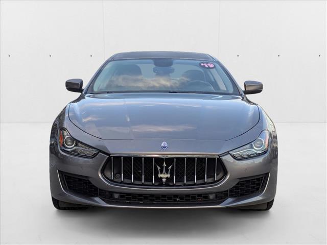 2019 Maserati Ghibli photo 2