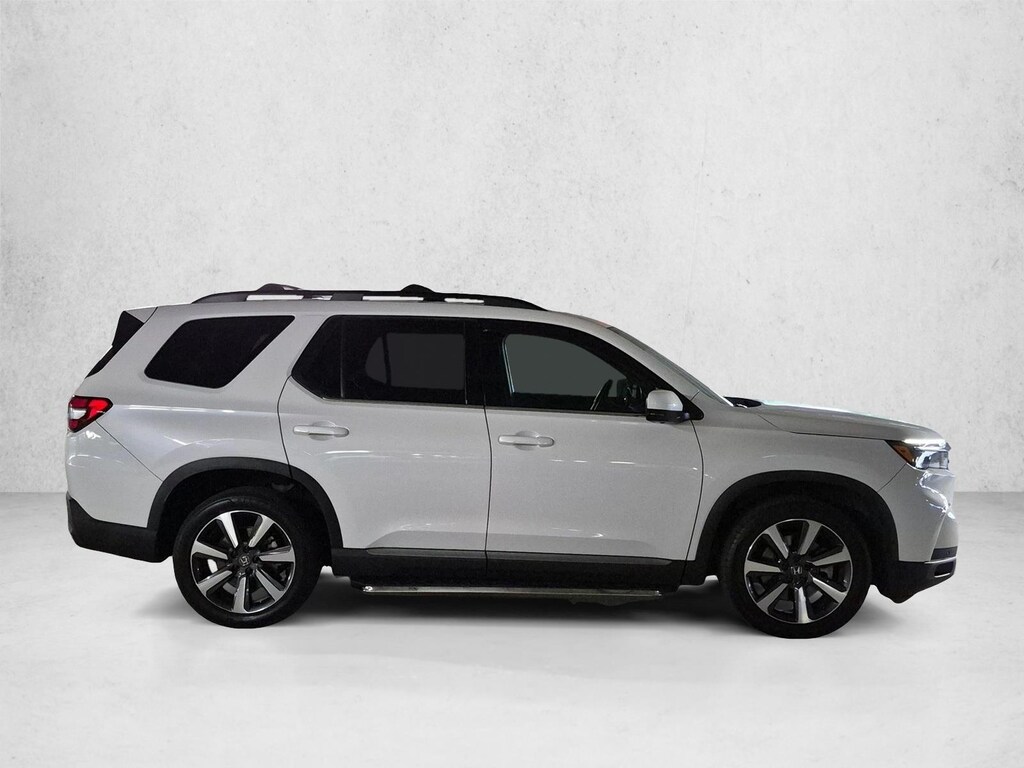 Used 2023 Honda Pilot Elite SUV