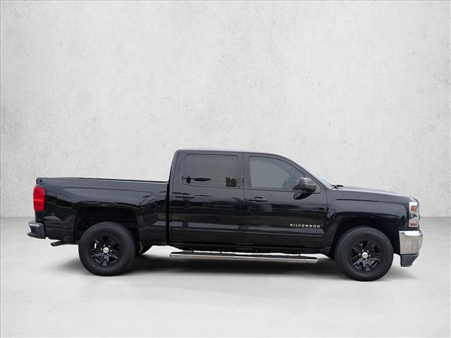 2018 Chevrolet Silverado 1500 LT photo 4
