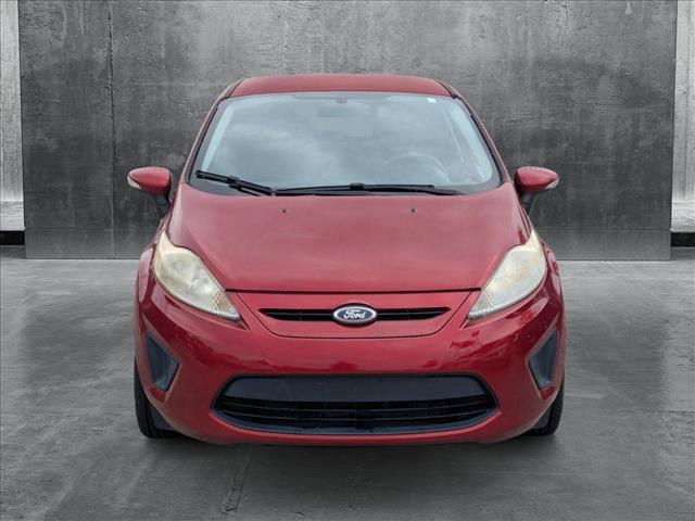 2013 Ford Fiesta SE photo 2