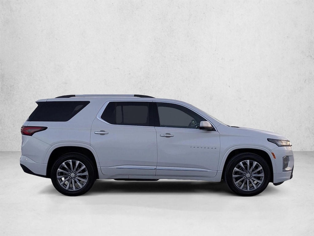 Used 2023 Chevrolet Traverse Premier SUV