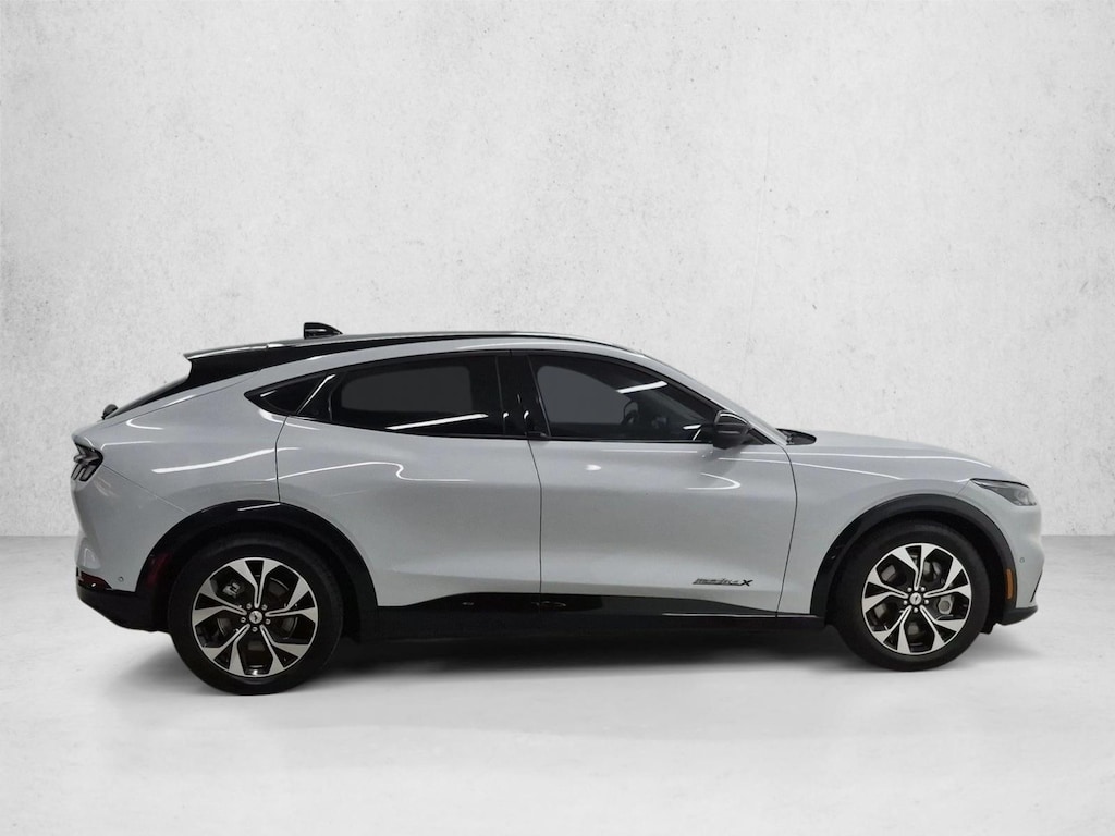 Used 2021 Ford Mustang Mach-E Premium SUV