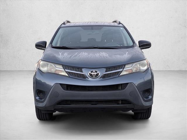 2014 Toyota RAV4 LE photo 2