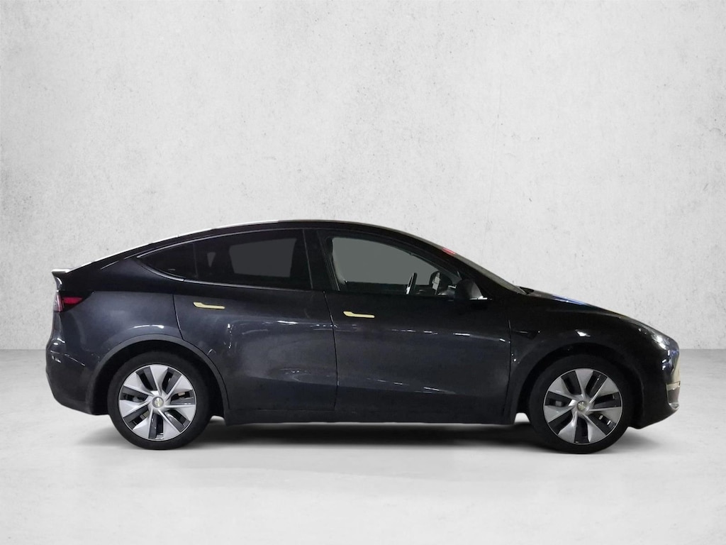 Used 2024 Tesla Model Y Long Range SUV