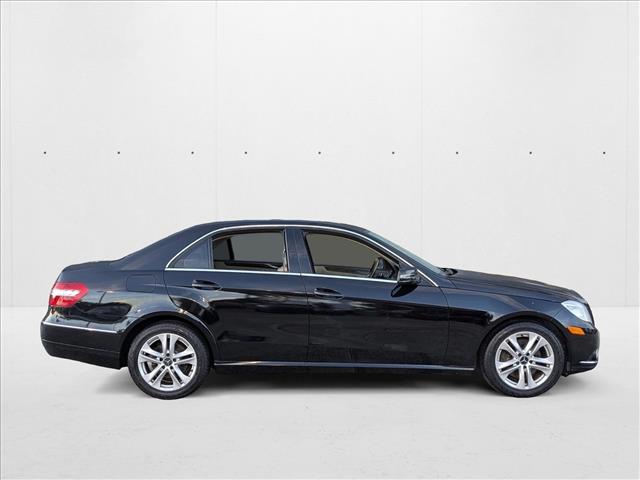 2011 Mercedes Benz E 350 Sedan photo 4