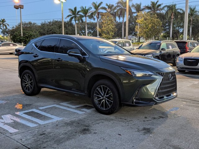2023 Lexus NX 250 photo 3