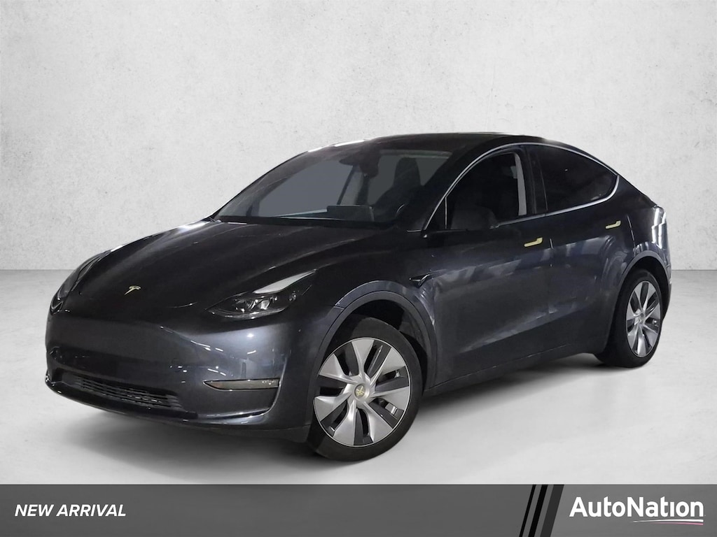 Used 2024 Tesla Model Y Long Range SUV