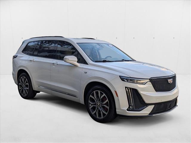 2022 Cadillac XT6 Sport photo 2