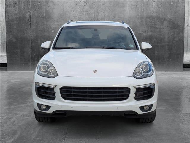 2015 Porsche Cayenne Diesel photo 2