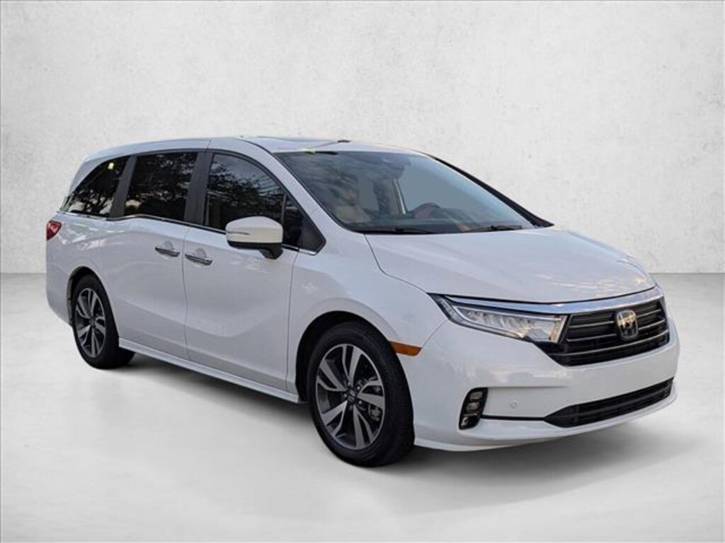 Used 2024 Honda Odyssey Touring Van