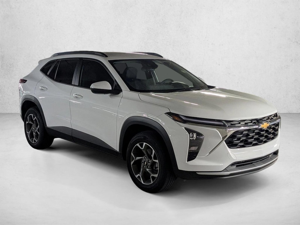Certified 2025 Chevrolet Trax LT SUV