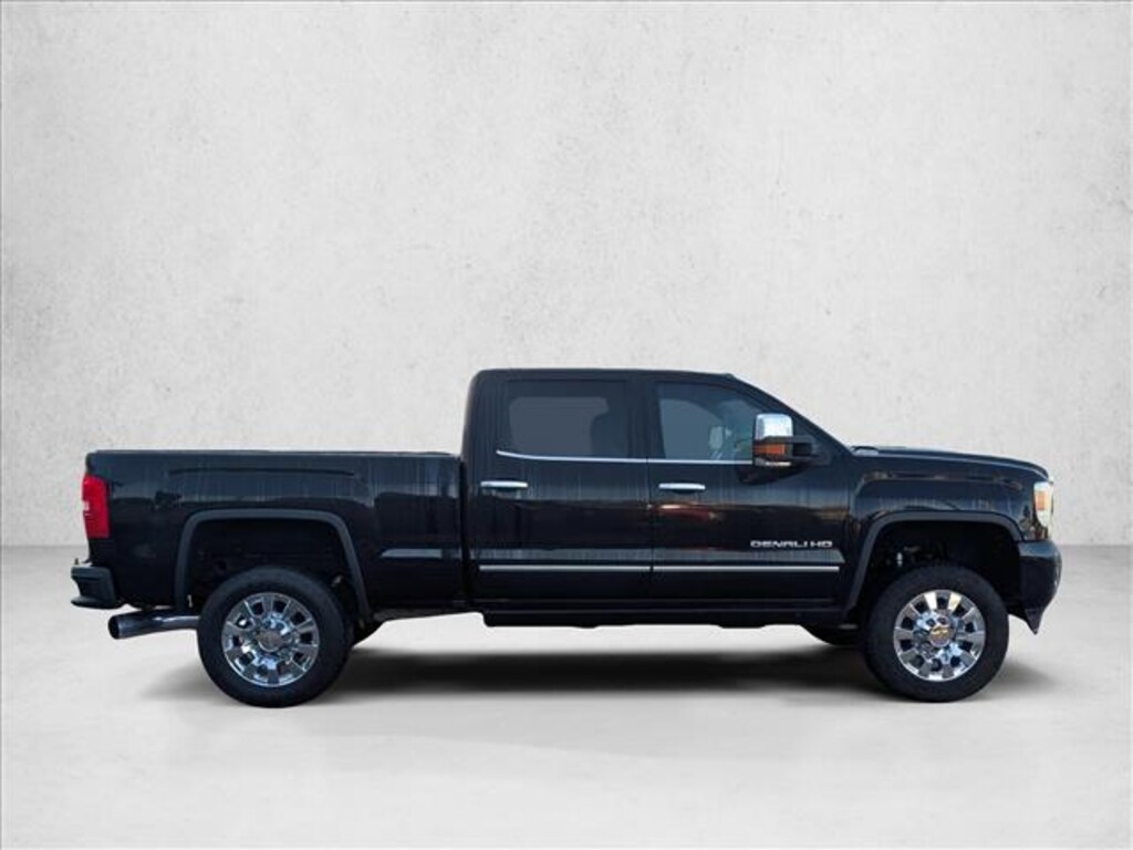 Used 2016 GMC Sierra 2500HD Denali Truck Crew Cab